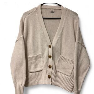 Knit sweater / cardigan